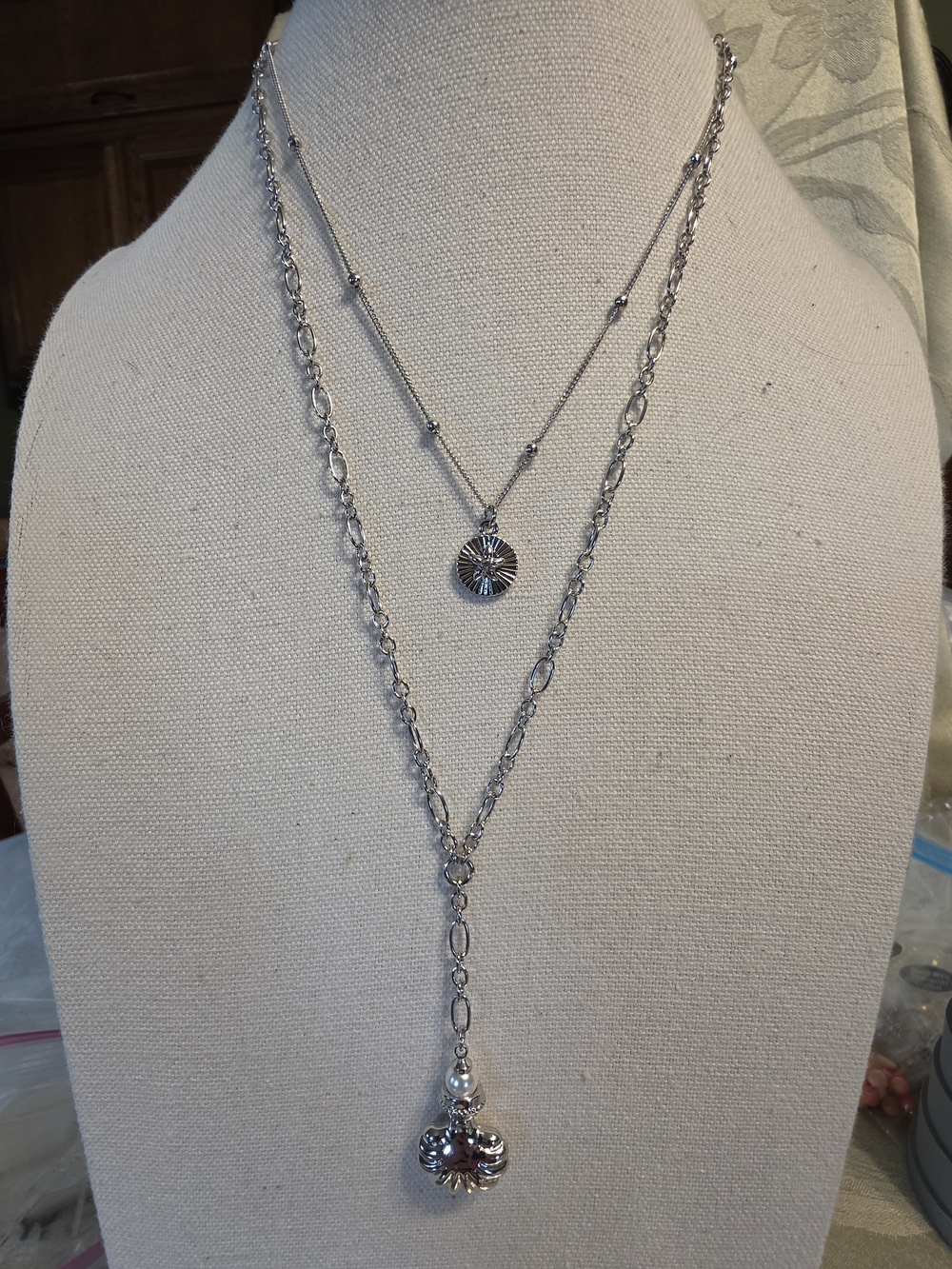 #1423. Silver Layered Pendant Necklace with Sunburst and Drop Charm
